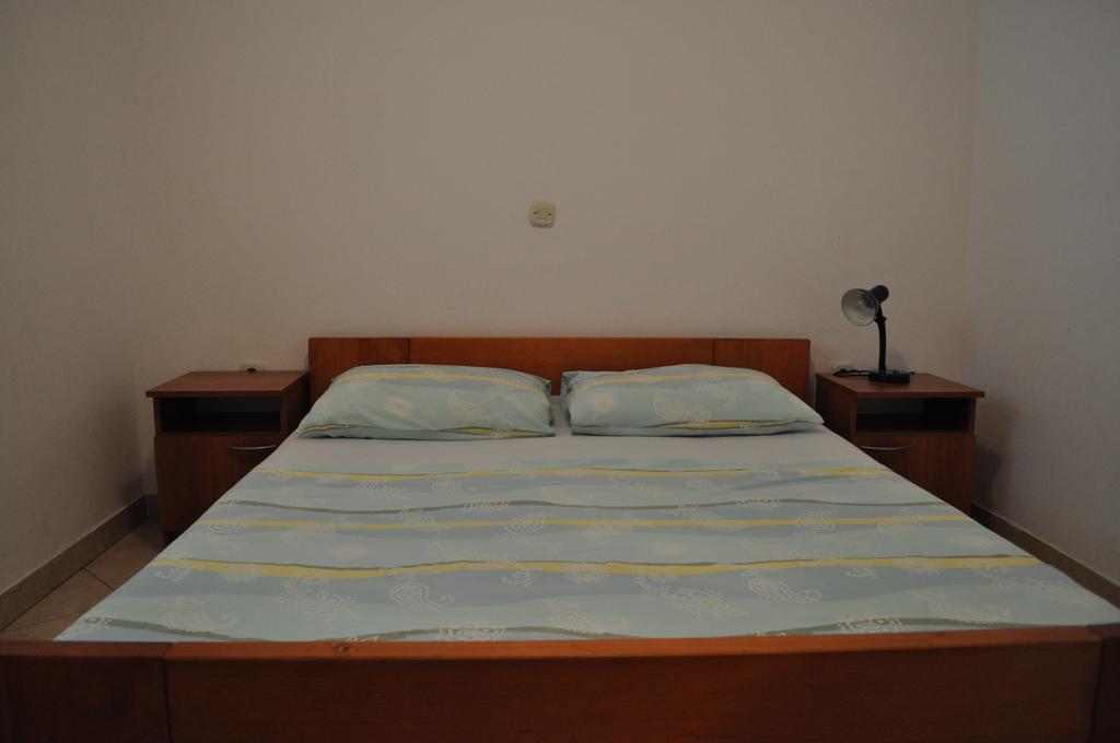 Apartments Petar Maksan Pakoštane Cameră foto